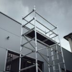 Detail hliníkové konstrukce lešení se spojovacím prvkem